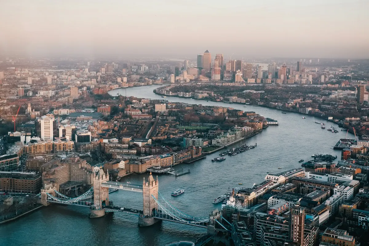 London and the Thames from the air, a city with several business-aviation airports